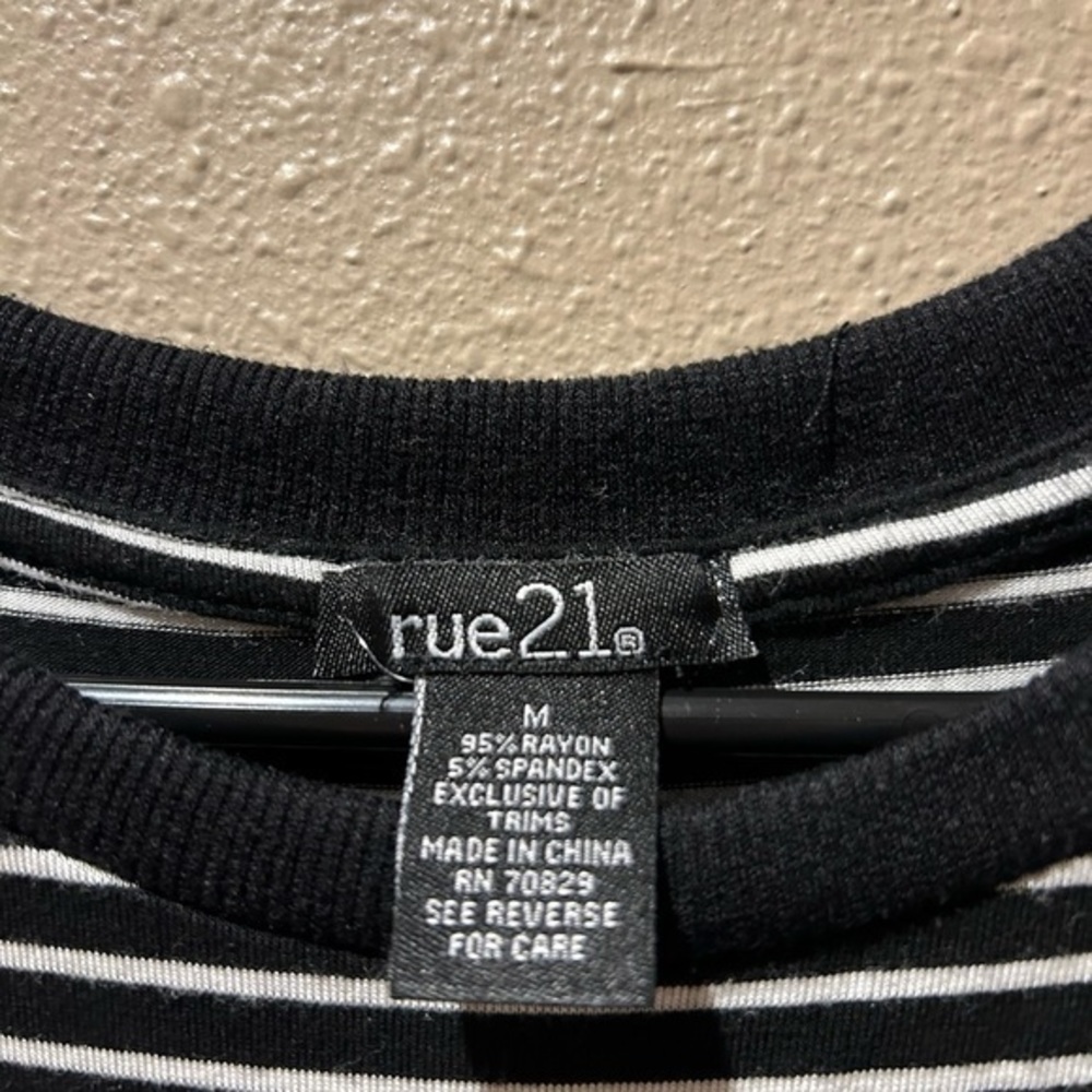 Rue 21 Dress - Picture 3 of 3